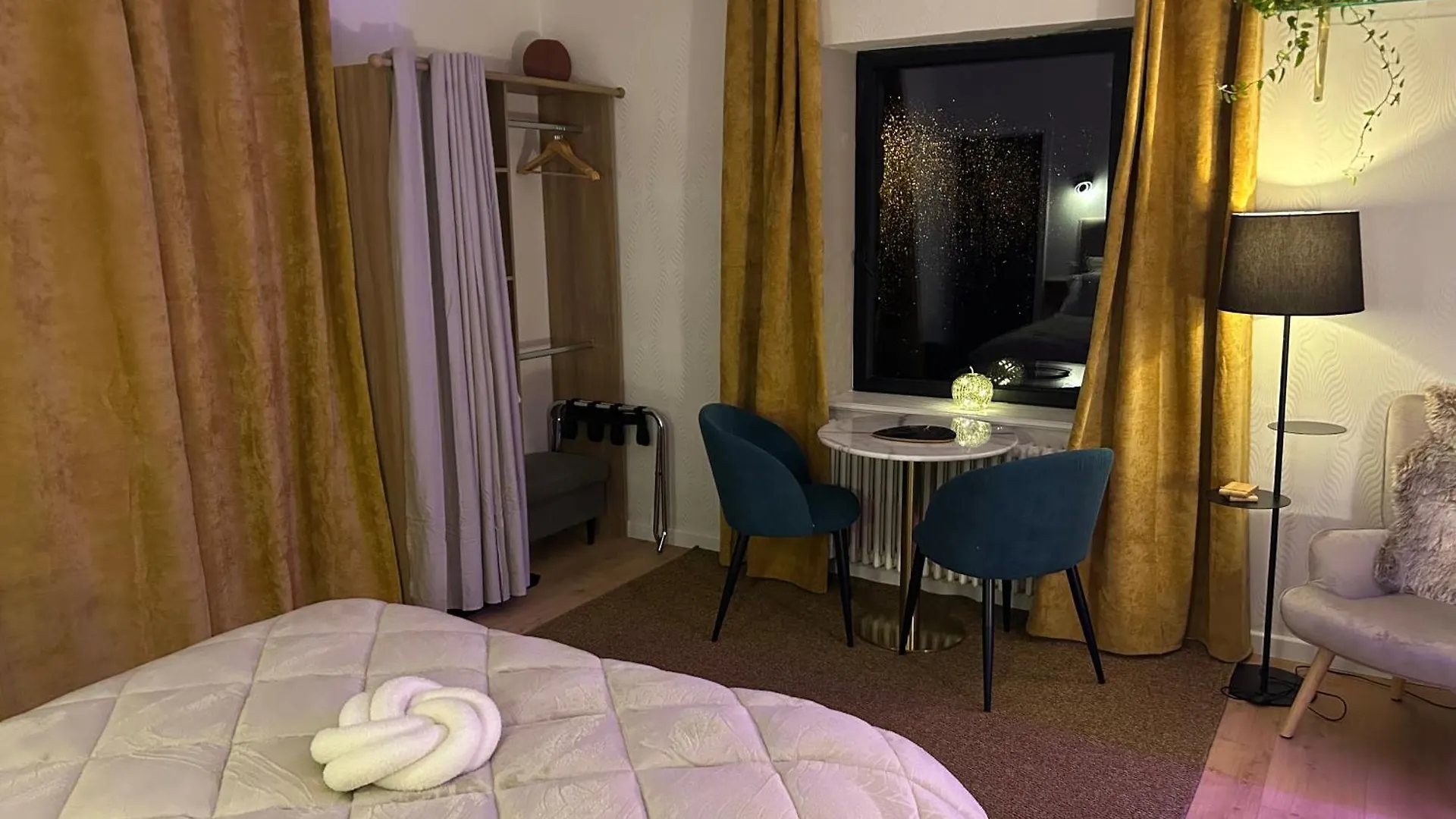 Bed and Breakfast Reve De Clarte Plouigneau Bed & Breakfast