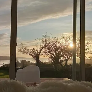 Maison d'hôtes Avec Terrasse Privative Et Vue, Hanvec