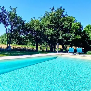 https://spacieuse-chambre-independante-avec-salle-deau-privative-a.midi-pyreneeshotels.com