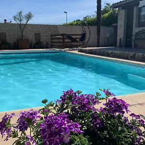 https://villa-escandia.hotels-rhonealpes.com