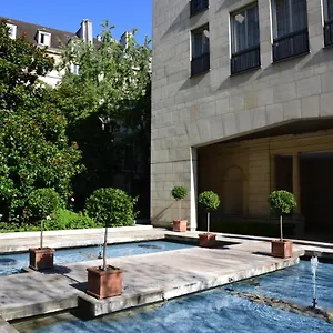 https://assia-nathalie-luxury-bb-marais.fr-paris.fr